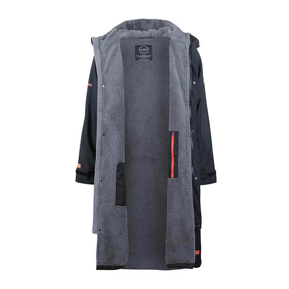 A Zone3 recycled Thermo-Tech changing robe on a white background.